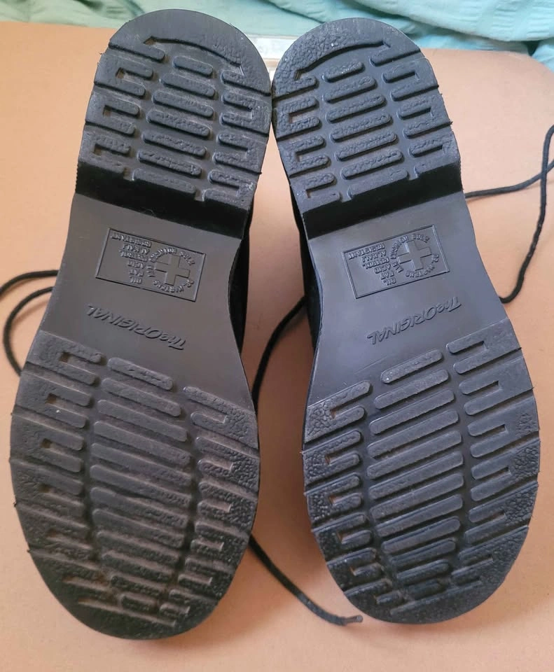 Dr Martens Size 8 Women's Boots - photo 4