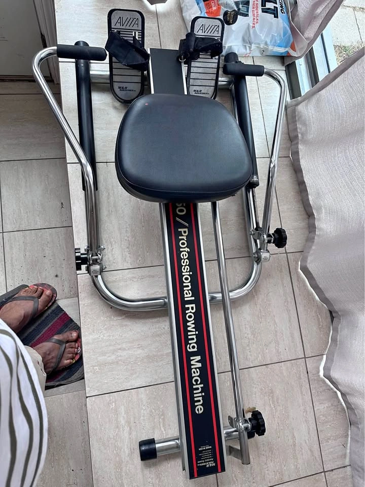 950 Professional Rowing Machine