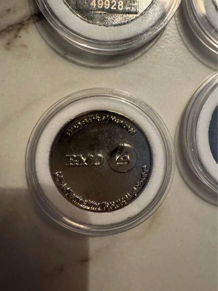 Collector Maple Leaf tokens - photo 2