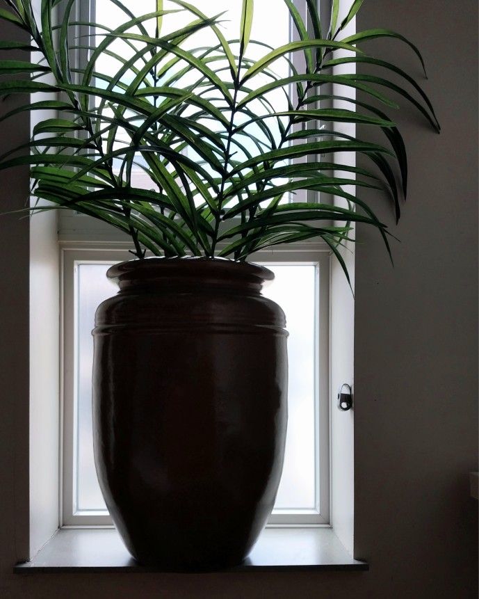 Planter Vase w/ Artificial CB2 Plants $40 Old Town - photo 3