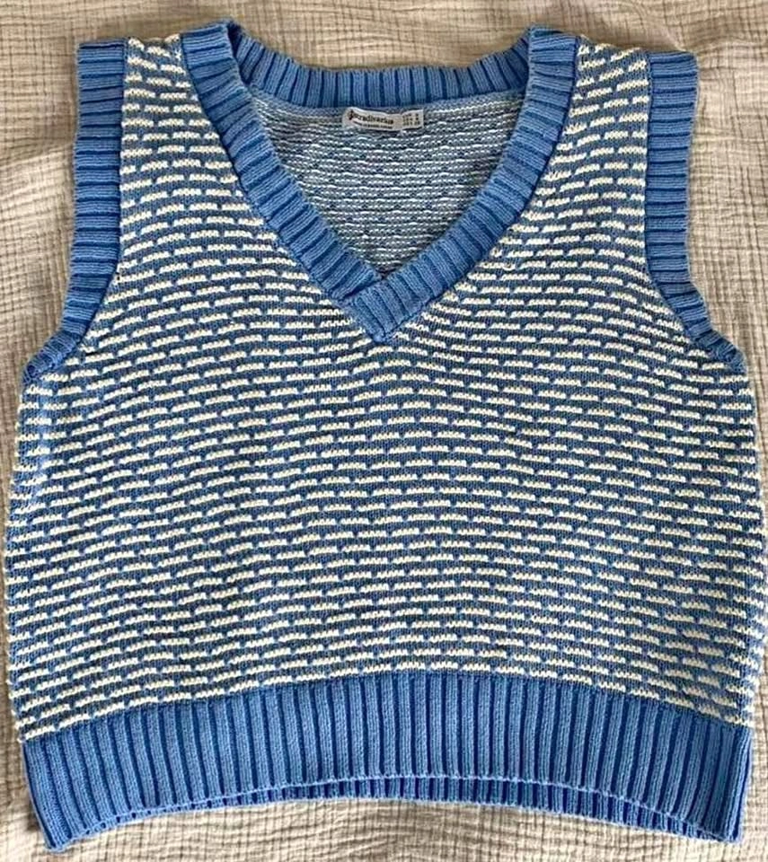 Stradivarius Sweater Vest Pullover sz Small