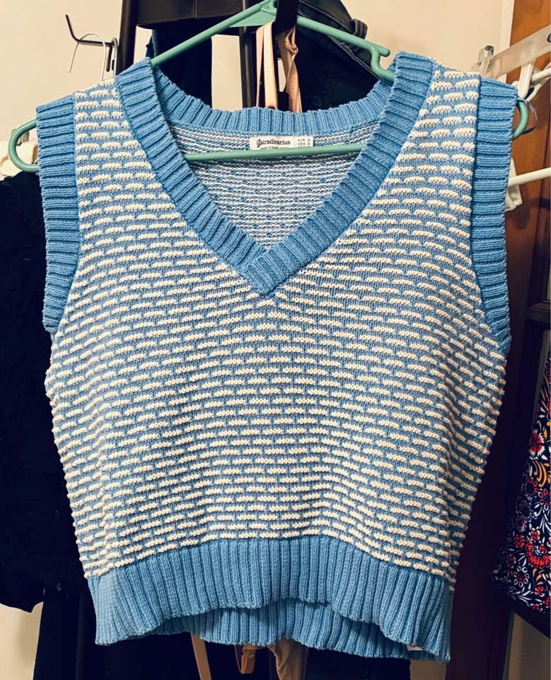 Stradivarius Sweater Vest Pullover sz Small - photo 3