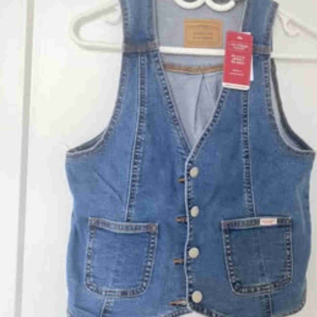 Levi's Signature Women's Denim Vest