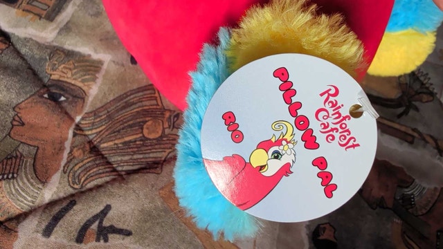 Rainforest Cafe Pillow Pal - photo 2