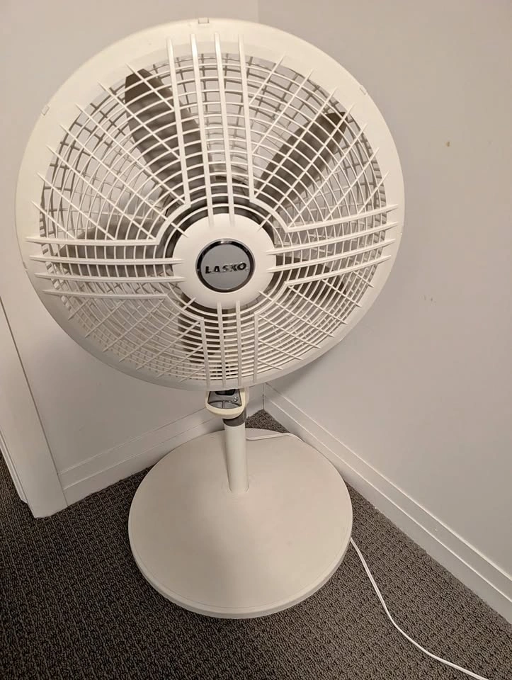 Lasko Standing Oscillating Fan