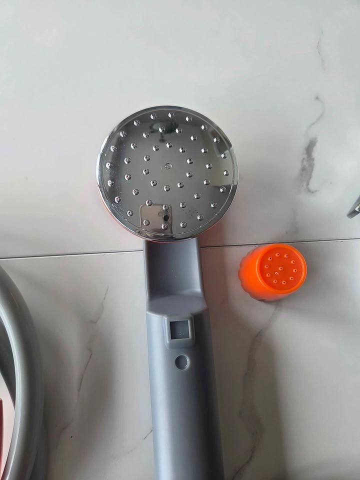Rechargeable portable bidet/shower - photo 4