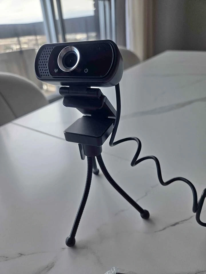 Webcam with cover