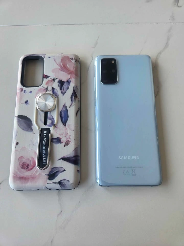 Samsung Galaxy S20 Plus 5G (Unlocked) + Accessories - photo 5