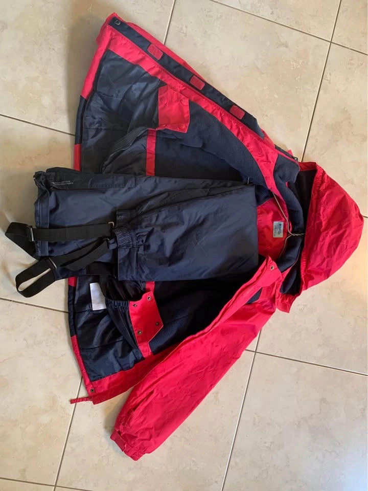 Winter Jacket and Snow Pants 11-12 years old - photo 4
