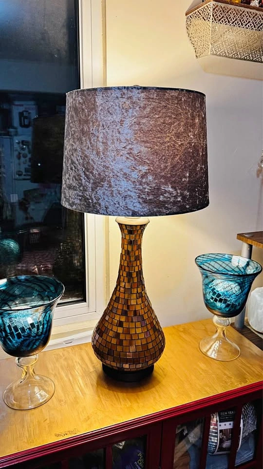 Elegant Mosaic Table Lamp