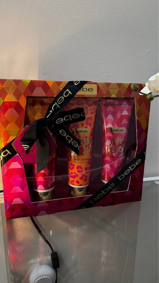 Bebe 3 PC Hand Cream Collection - photo 3