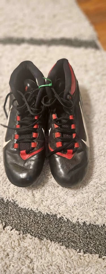 Cleats size 10.5