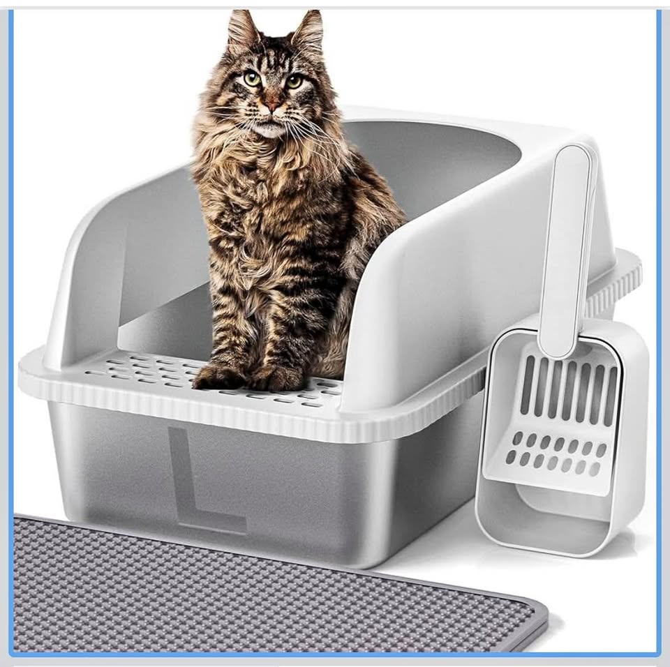 Brand New - Stainless Steel Cat Litter Box with Lid