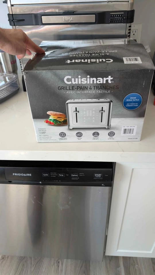 Cuisinart 4 Slice Touch Screen Toaster - photo 2