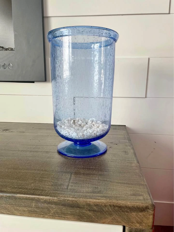 Glass vase