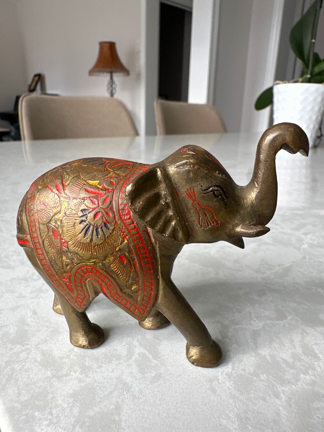 Solid brass vintage hand-painted elephant - photo 2