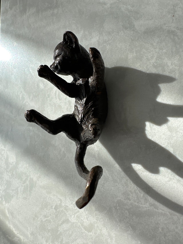 Solid Bronze Vintage Miniature Playing Cat Figurine - photo 4