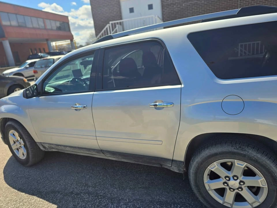 Silver GMC Acadia - photo 5