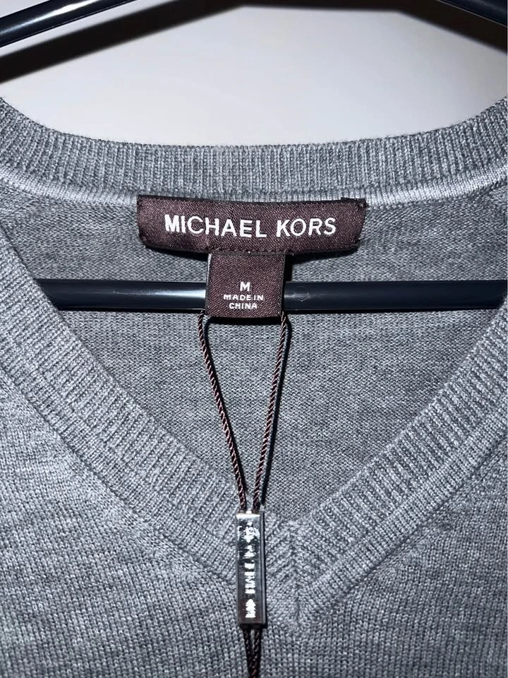 Michael Kors Men's V-Neck Sweater in Ash Melange - photo 2