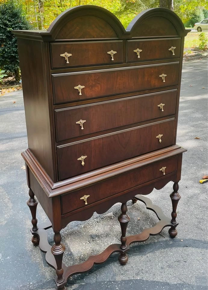 Classic Mahogany Highboy With Crowned Top & Brass Detail - photo 2