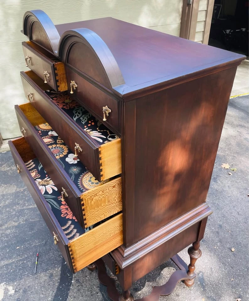 Classic Mahogany Highboy With Crowned Top & Brass Detail - photo 3