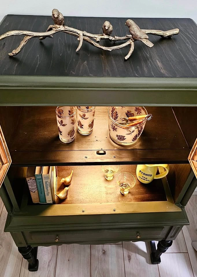Vintage Cabinet with French Woven Panels & LED Lighting - photo 3