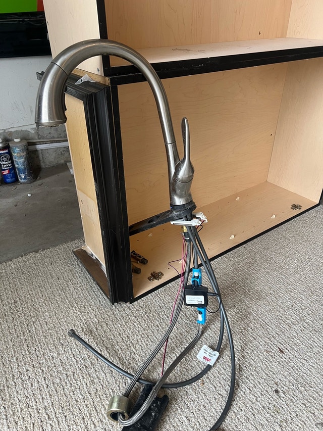 Delta Faucet 19922T-SSSD-DST Touchless Kitchen Faucet