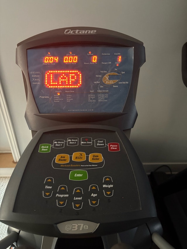 Elliptical - Octane Q37e - photo 4