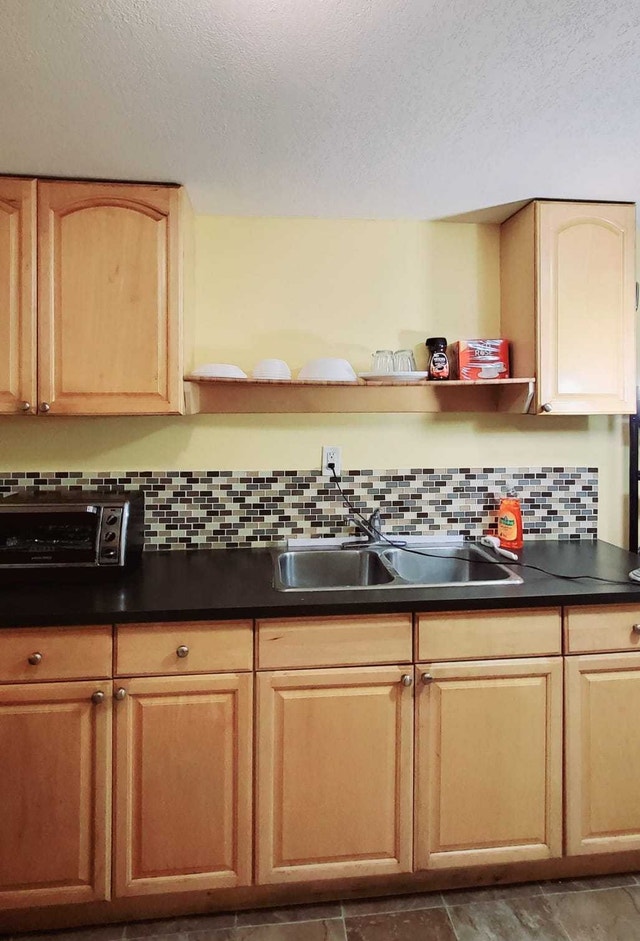Bi-level Basement for Rent in Falconridge NE - photo 5