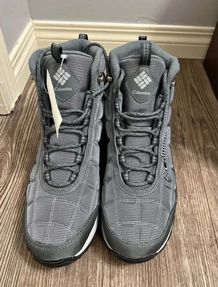Brand New Men's Columbia Omni Grip WINTER BOOTS Size 9