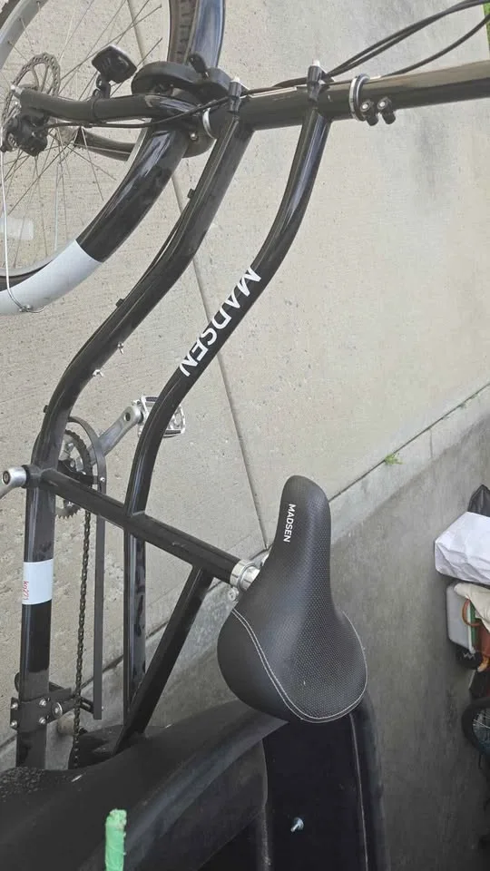 madsen bicycle with a big basket (kg271) image indicator(3)