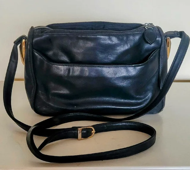 Licoria Baned Leather Bag