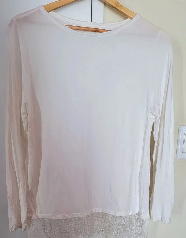 H&M White Long Sleeve Lace Shirt size M thumbnail