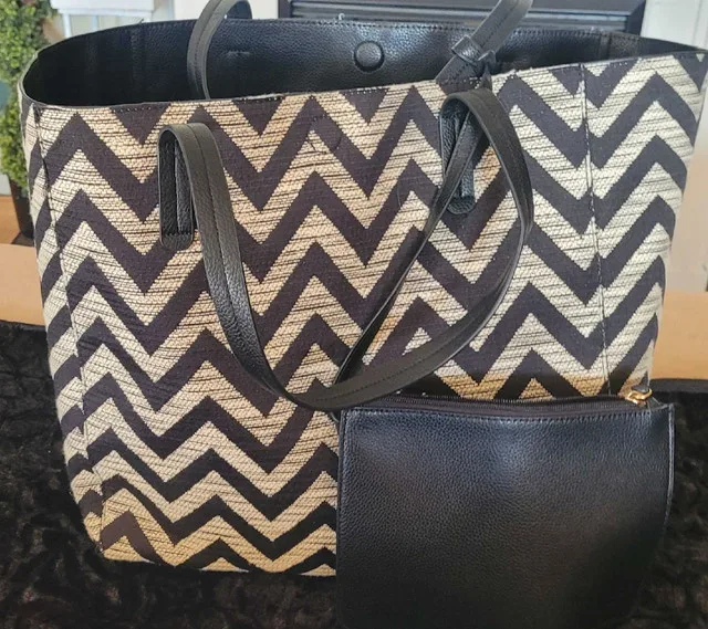 Liz Claiborne Tote Bag thumbnail