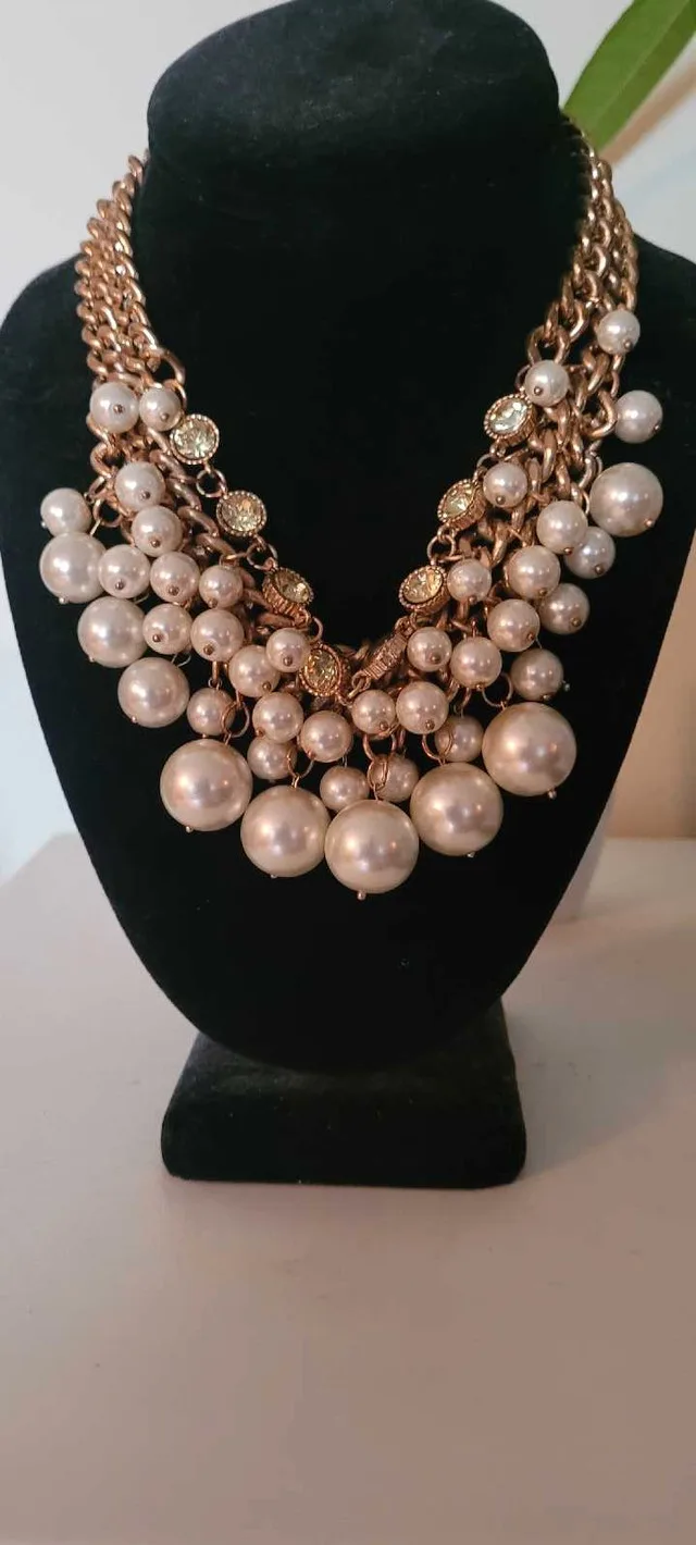 Pearl Necklace 🥕 thrifty pick thumbnail