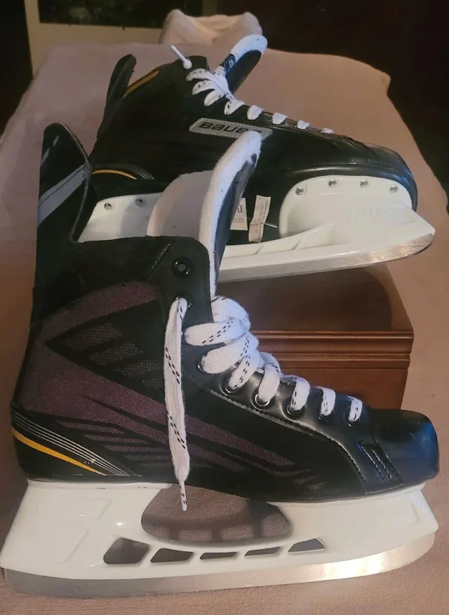 Bauer Hockey Skates size 11.5 US or 45.5 EU🥕 image indicator(4)