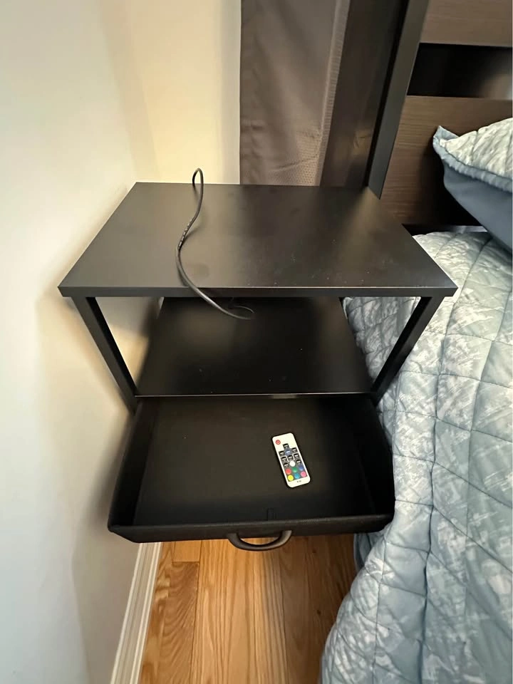 Set of 2 Seventable Nightstands – Charging Station + LED Lights! - photo 2