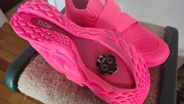 Tiem Cycling Shoes - Size 7
