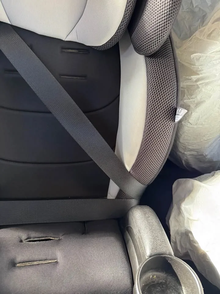 Evenflo Car Seat Booster 2 in 1 - photo 3