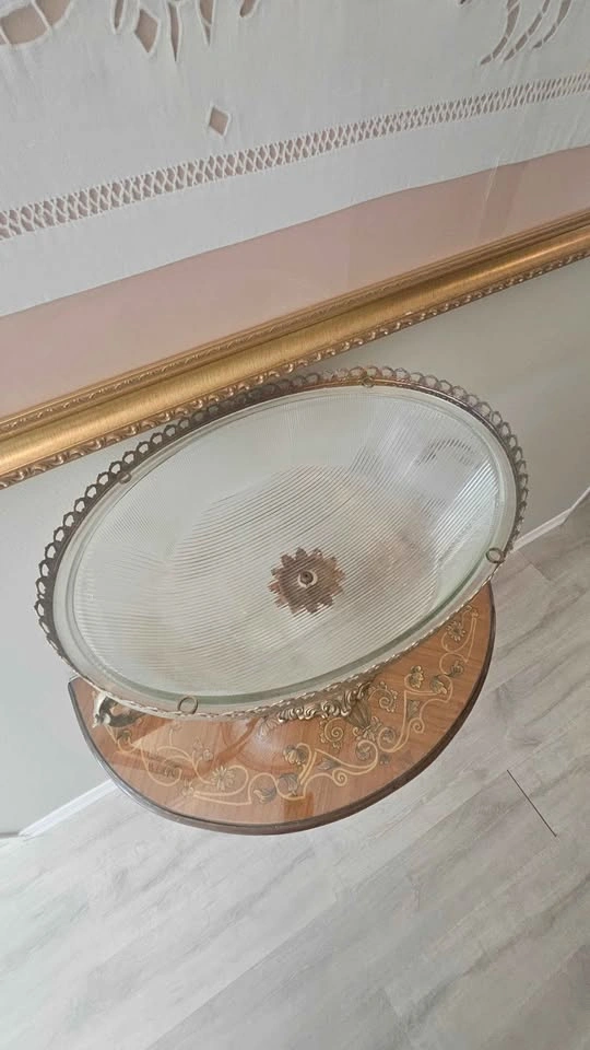 Antique Style Centerpiece Bowl - photo 3