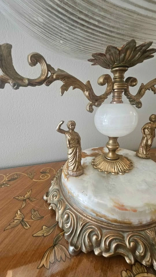 Antique Style Centerpiece Bowl - photo 5
