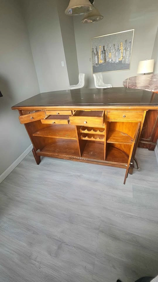 Pulaski Furniture Home Bar - photo 3