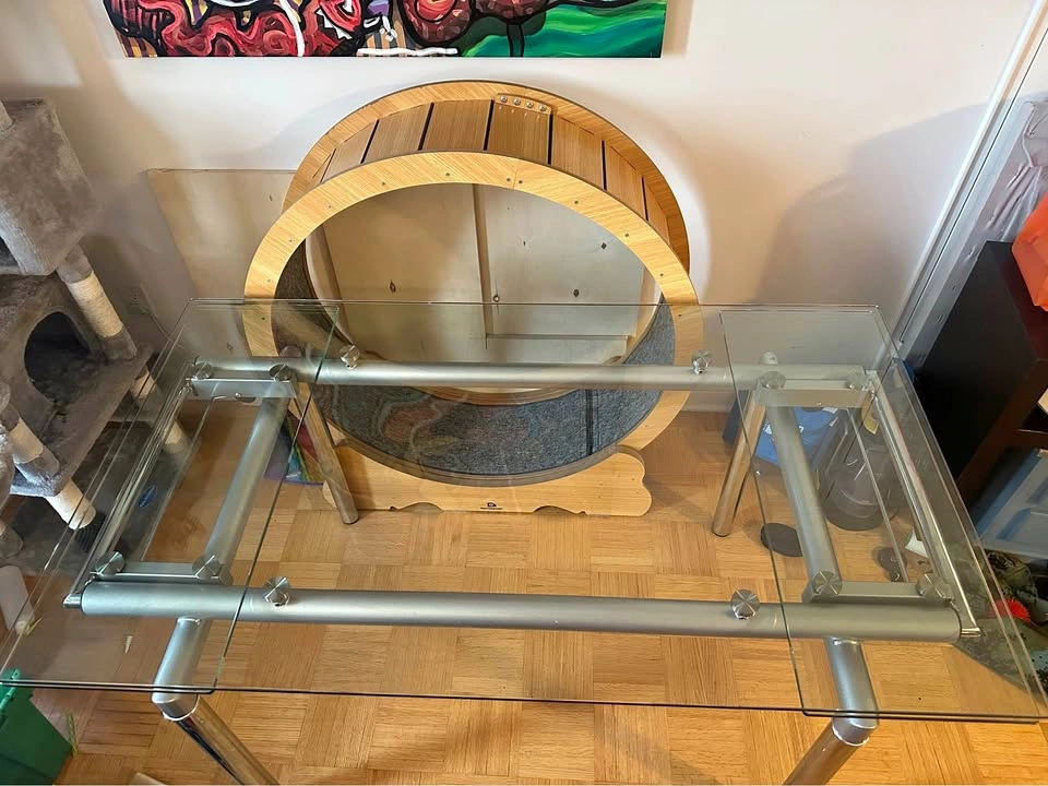 Structube Europa Glass Table