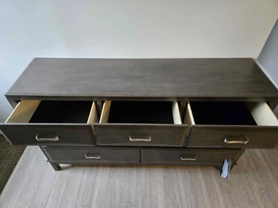 Signature Design by Ashley 7-Drawer Dresser - photo 2