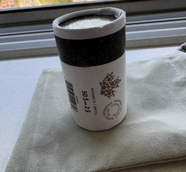 2022 Canada 2$ Honouring Queen Elizabeth Mint Roll - photo 4