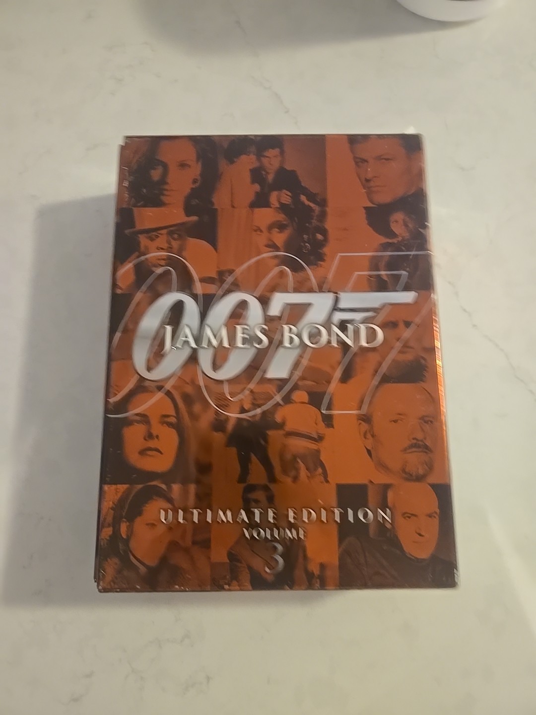 James Bond Ultimate Edition - Vol. 3 (DVD, 2006, 10-Disc Set, Ca - photo 2