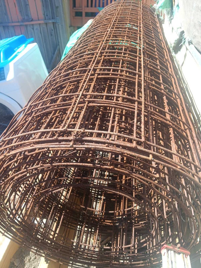 Wire mesh for concrete slab