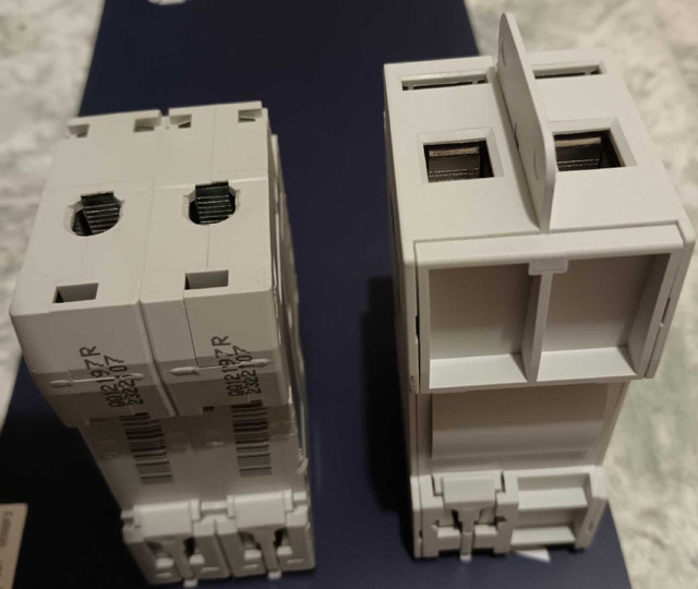 Surge Protector & DC Switch for Solar/DC Systems - photo 2