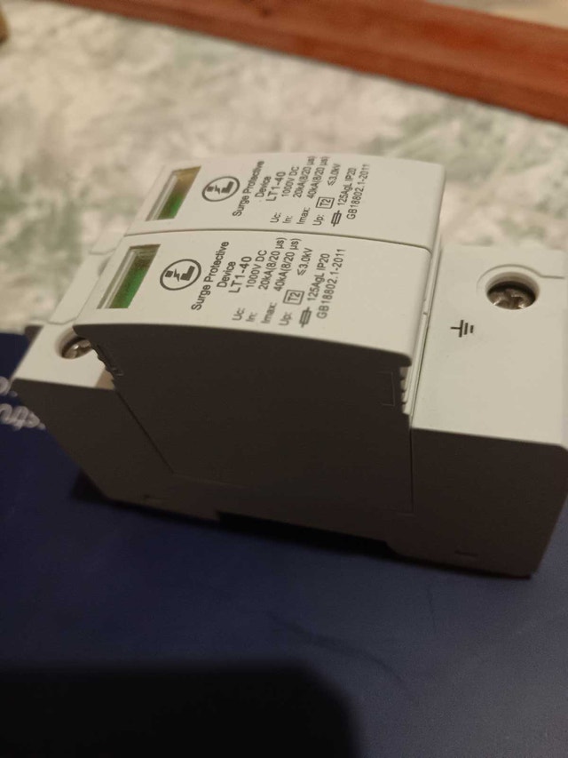 Surge Protector & DC Switch for Solar/DC Systems - photo 3