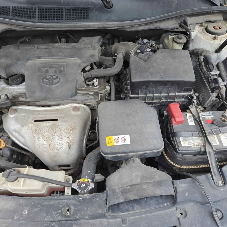 2017 Toyota Camry LE - photo 3